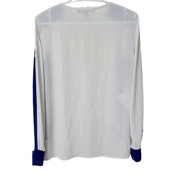 BCBGMAXAZRIA Alaine Contrast Yike V Neck Top Blouse - White / Blue - Picture 4 of 8